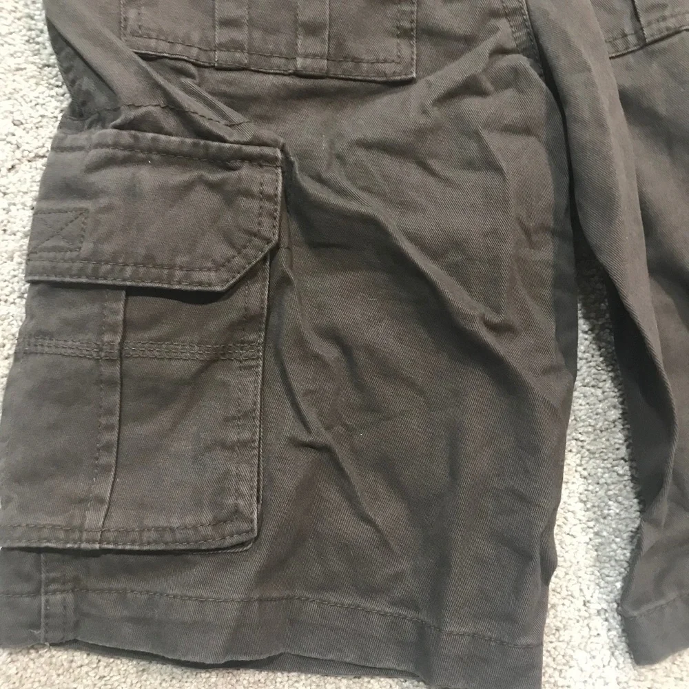 🌻EUC Cargo Shorts